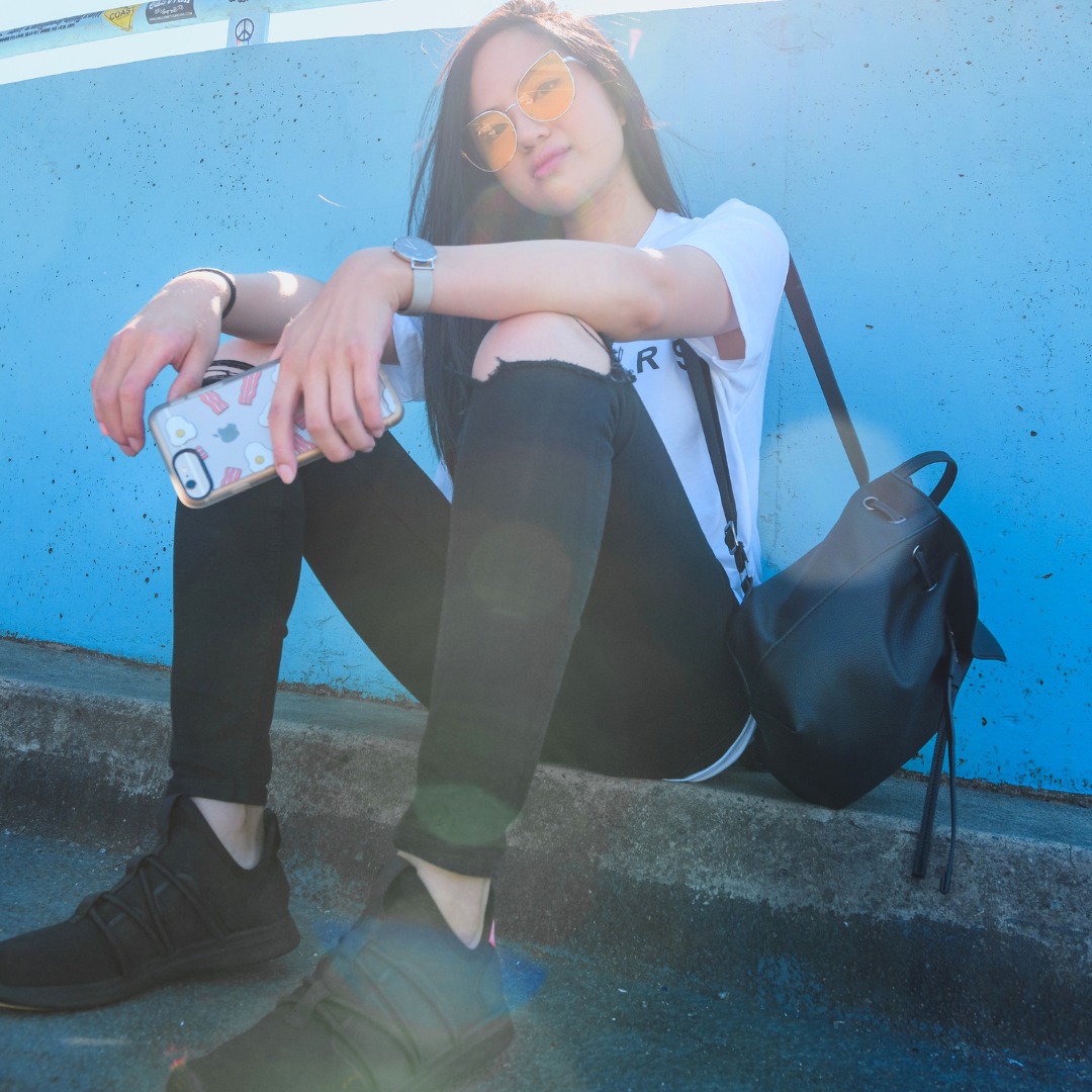 康樂球工作室原為傳統製造業者，近年積極投入創新轉型，結合在地製鞋工藝推出自有品牌「SKYE」，主打「一鞋多場景」的輕旅鞋