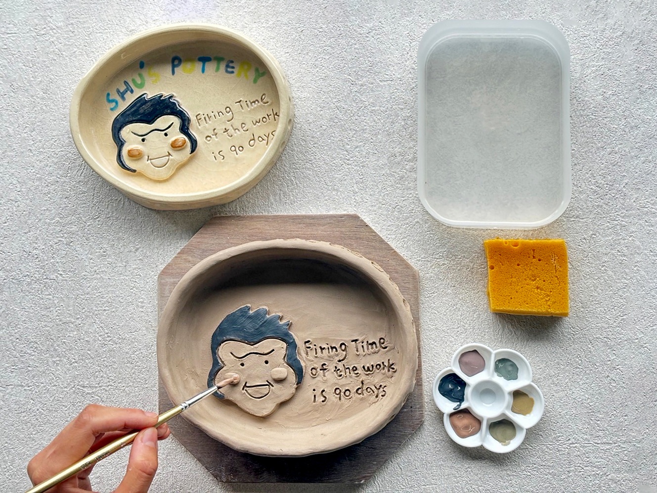 位於鶯歌老街內的「許新旺陶瓷紀念博物館」承載鶯歌陶瓷產業的重要歷史脈絡，透過典藏展品與導覽解說，呈現台灣陶瓷工藝的發展軌跡與文化價值