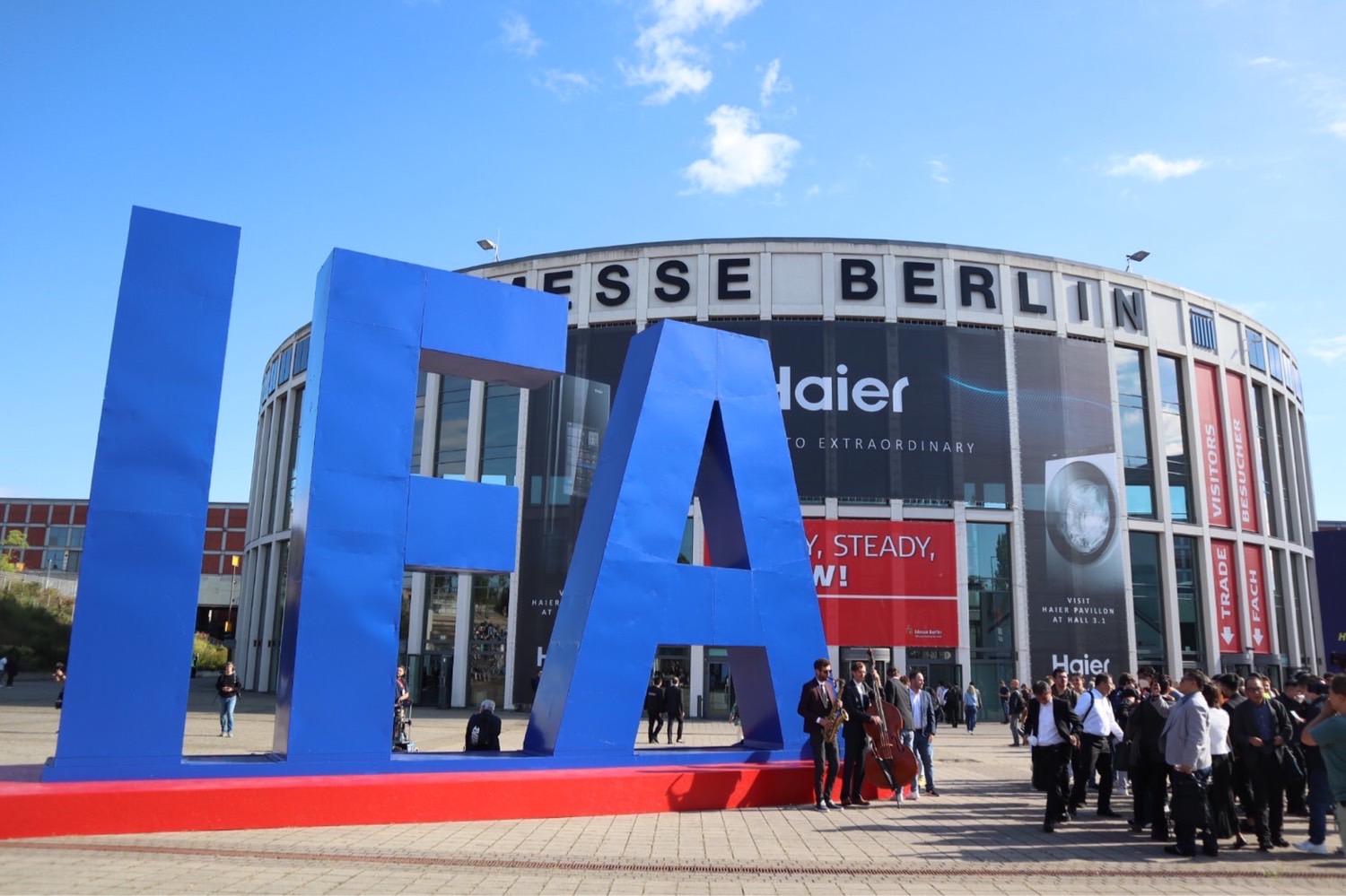 新北市政府上週攜手12家新北企業赴德國參加「2022德國柏林消費電子展」，在會展期間成功吸引國際重量級買主諮詢洽談