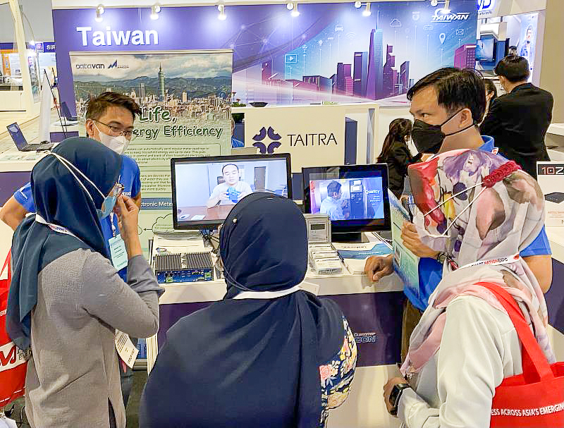 馬來西亞智慧國家展由馬來西亞科技局指導籌辦，匯聚智慧製造、智慧能源等領域業者共同展出最新產品。