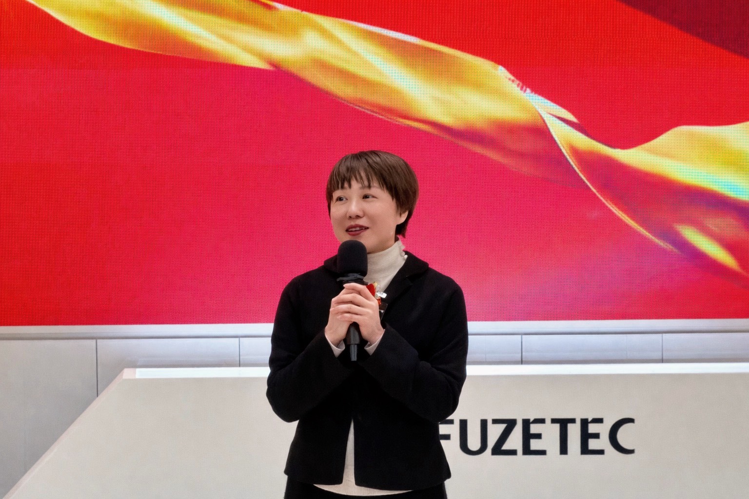 經發局副局長陳玫秀表示，新北市持續推動產業升級與智慧製造，五股地區具備成熟工業聚落與交通優勢，是企業設置研發與製造基地的重要據點。